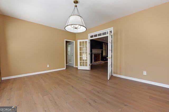 204 Lynn Lane, Canton, GA 30115
