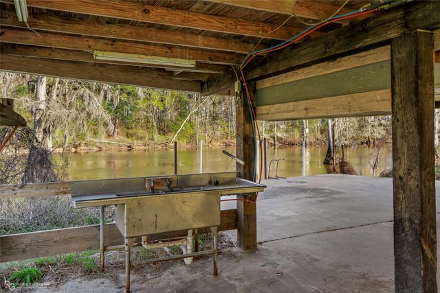 196 Dorcheat Bridge Road, Doyline, LA 71023