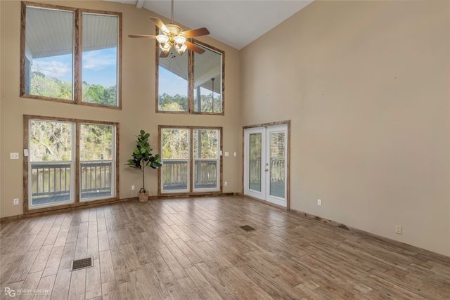 196 Dorcheat Bridge Road, Doyline, LA 71023