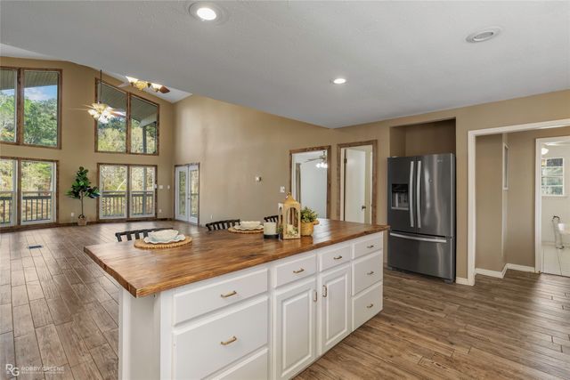 196 Dorcheat Bridge Road, Doyline, LA 71023