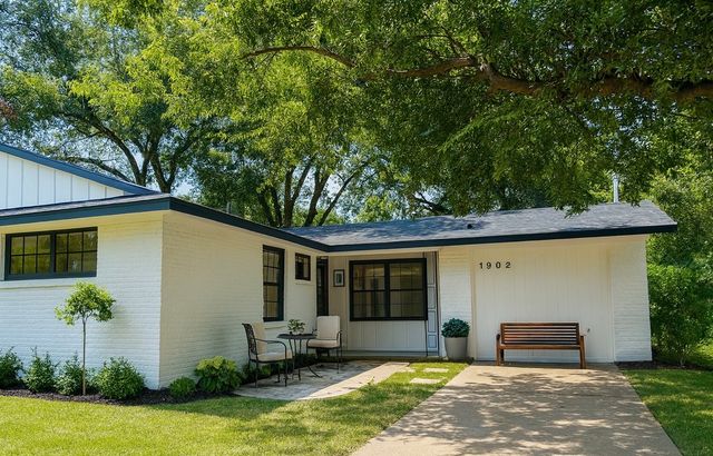 1902 Dorothy Drive, Grand Prairie, TX 75051
