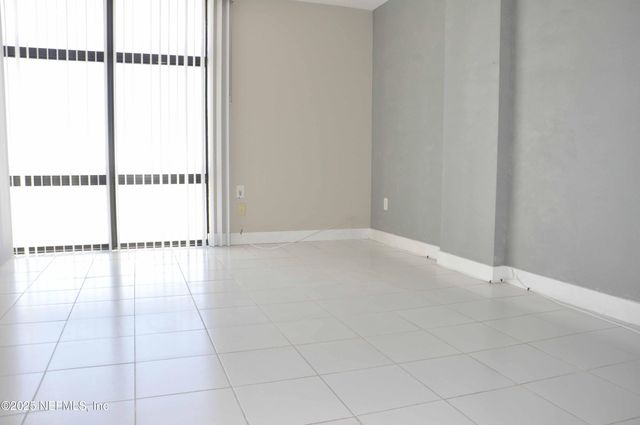 1301 S 1ST Street 906, Jacksonville Beach, FL 32250