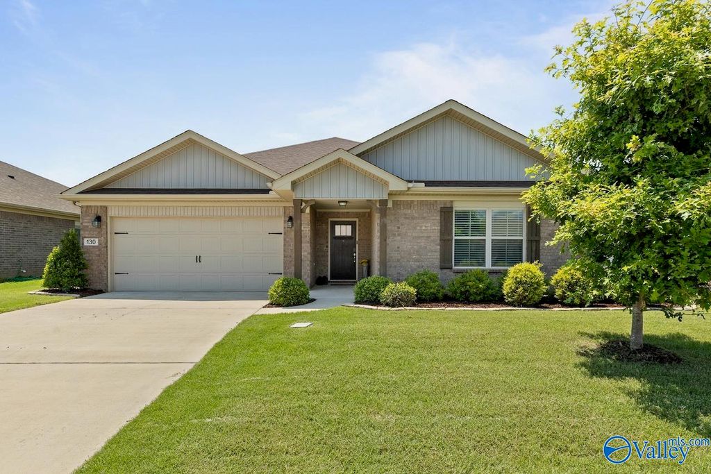 130 Beaver Brook Place, Toney, AL 35773