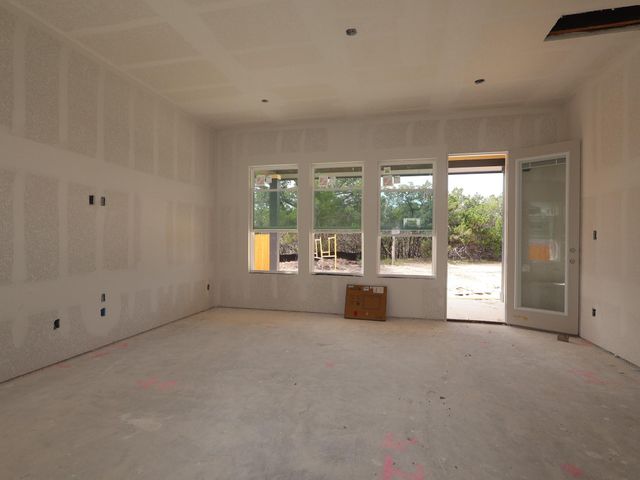 194 Norway Spruce ST, Dripping Springs, TX 78620
