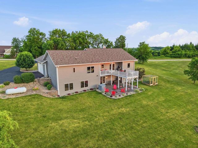 W4896 Edelweiss Road, New Glarus, WI 53574