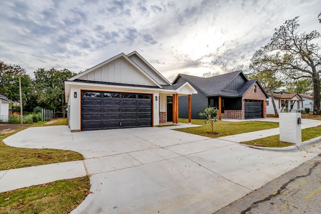 4948 Dunbar Street, Fort Worth, TX 76105