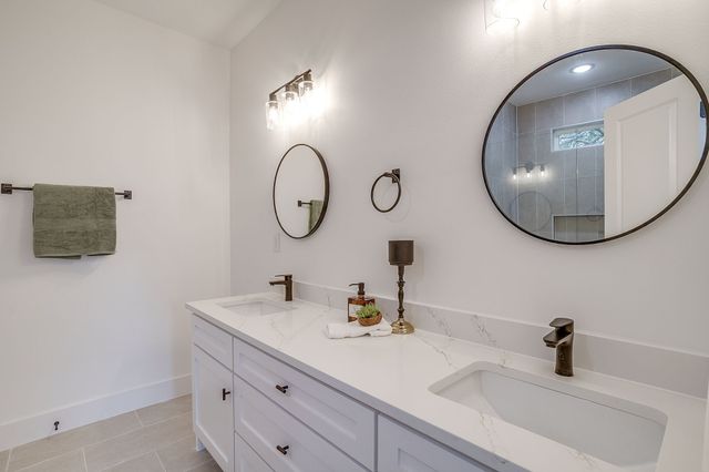 4948 Dunbar Street, Fort Worth, TX 76105