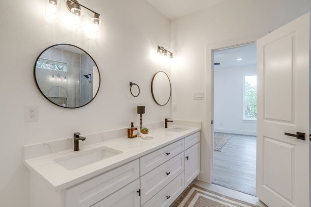 4948 Dunbar Street, Fort Worth, TX 76105