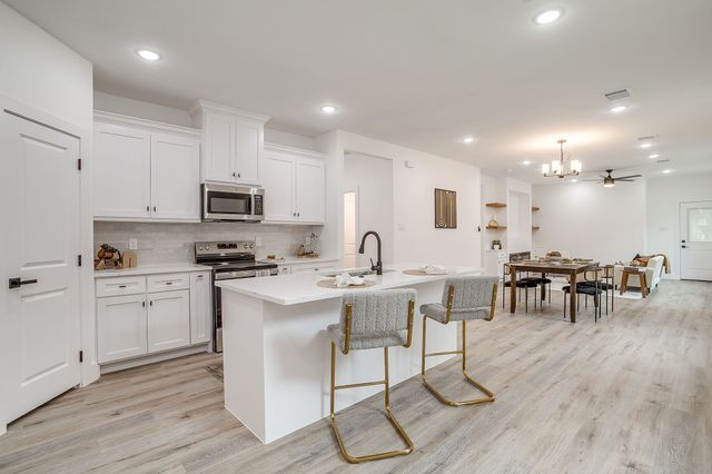 4948 Dunbar Street, Fort Worth, TX 76105