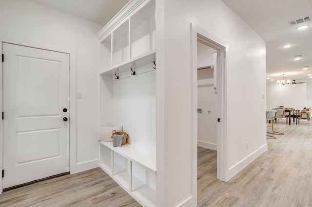 4948 Dunbar Street, Fort Worth, TX 76105