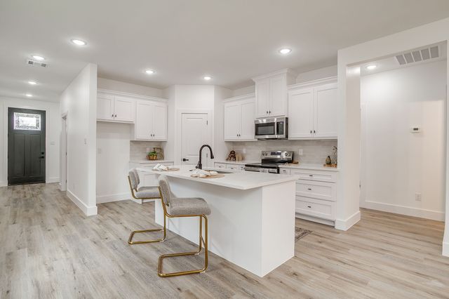 4948 Dunbar Street, Fort Worth, TX 76105