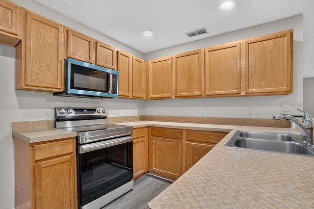 2421 RUDDENSTONE WAY, Kissimmee, FL 34744
