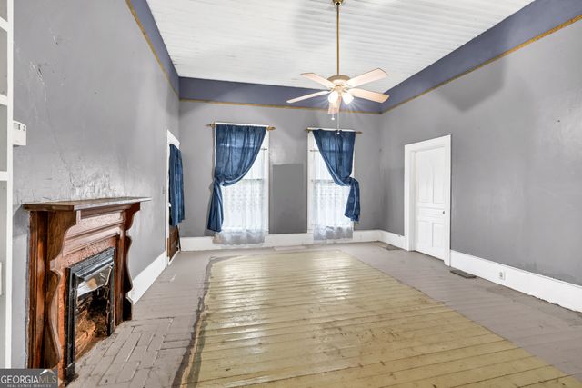 175 S McIntosh Street, Elberton, GA 30635