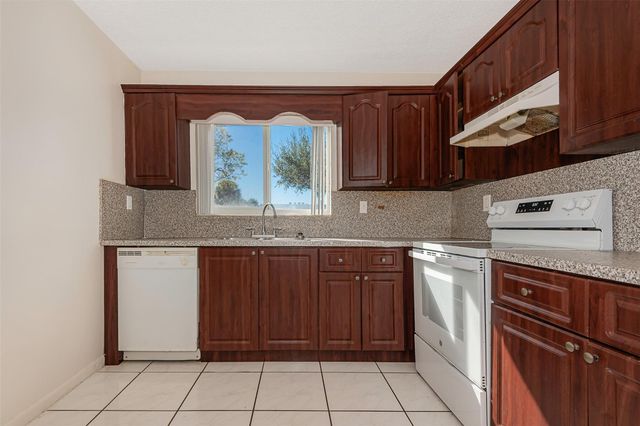 10201 NW 35th Street, Coral Springs, FL 33065