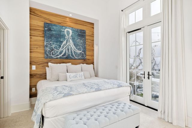 86 N Charles Street, Panama City Beach, FL 32461