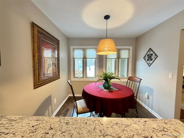 12432 Pinecrest Drive 28, Plymouth, MI 48170