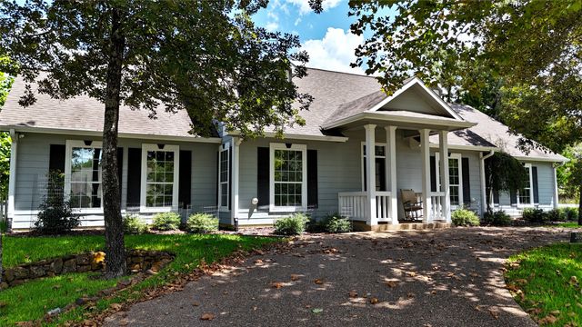 3699 Sabine Street, Athens, TX 75752