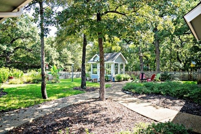3699 Sabine Street, Athens, TX 75752