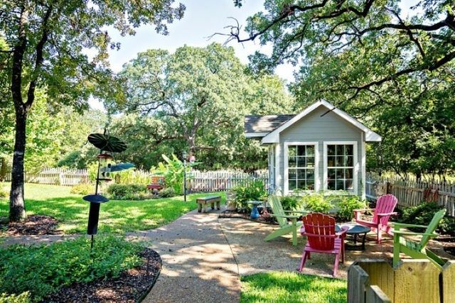 3699 Sabine Street, Athens, TX 75752