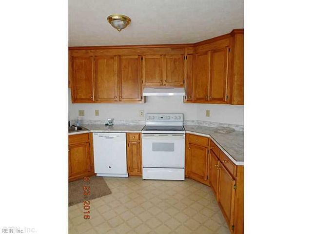 20 Jodys WAY, Hampton, VA 23666