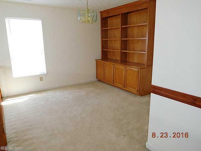 20 Jodys WAY, Hampton, VA 23666