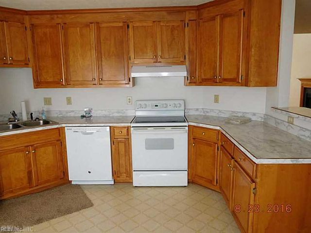 20 Jodys WAY, Hampton, VA 23666