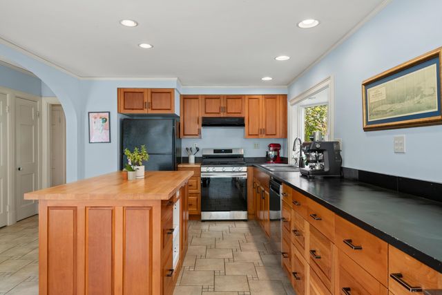 29 Mill Road, Durham, NH 03824