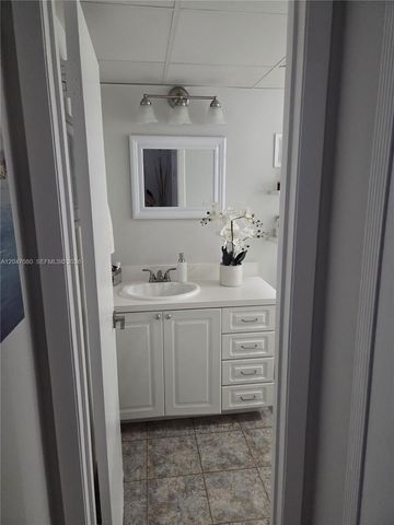 4265 S Tamiami Canal Drive 1208, Miami, FL 33126