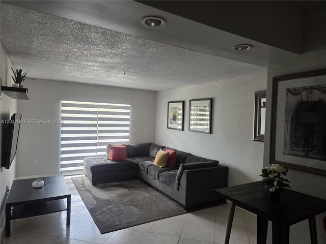 4265 S Tamiami Canal Drive 1208, Miami, FL 33126