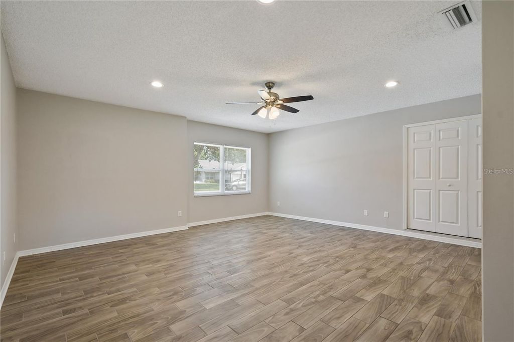 Image 26 of property listing at 7037 EDGEWORTH DRIVE, Orlando, FL 32819