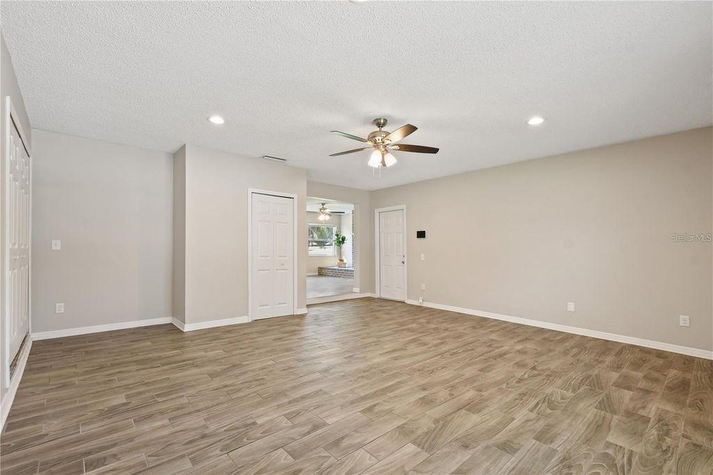 Image 28 of property listing at 7037 EDGEWORTH DRIVE, Orlando, FL 32819