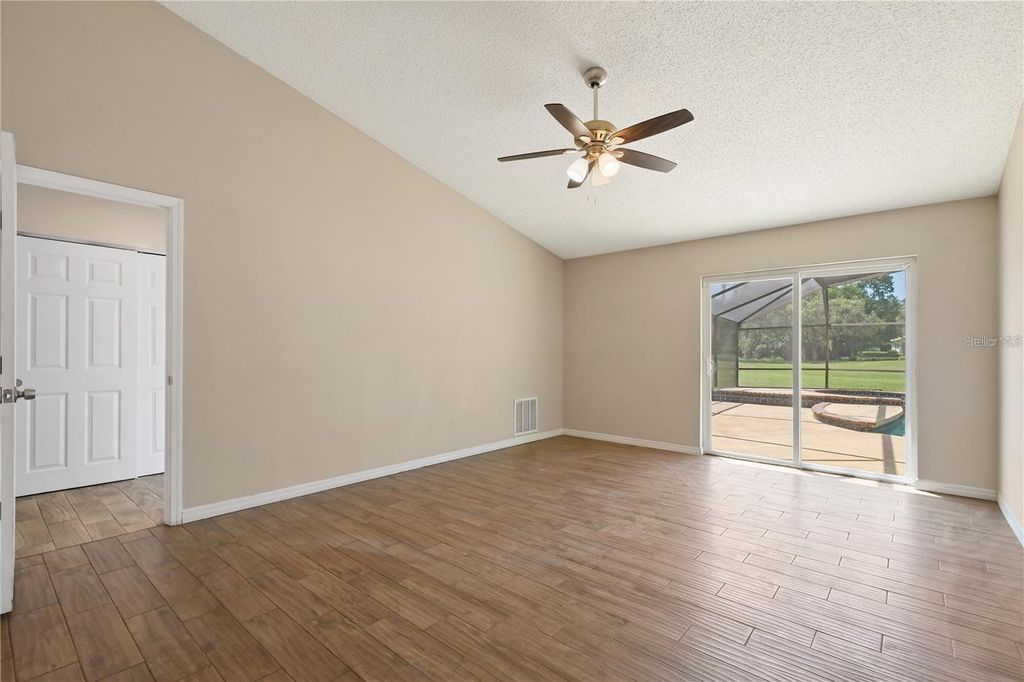 Image 31 of property listing at 7037 EDGEWORTH DRIVE, Orlando, FL 32819