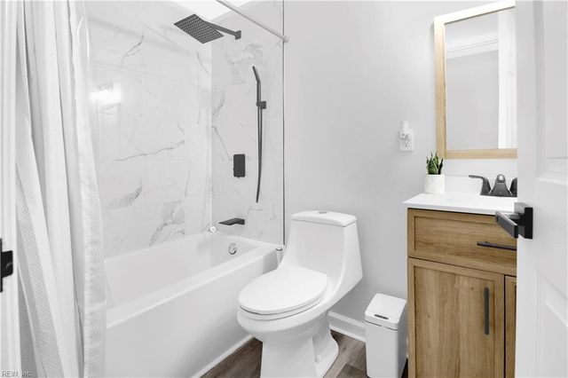 1914 Zinzer RD, Hampton, VA 23663