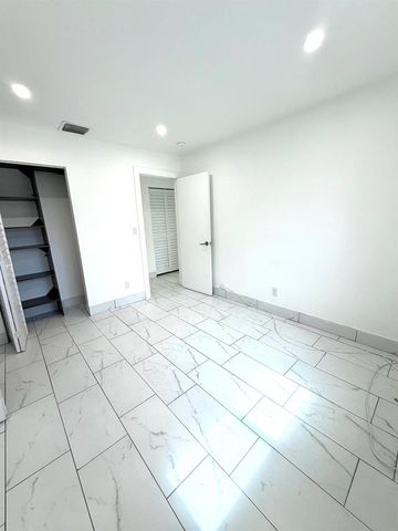 4665 SW 33rd Avenue, Fort Lauderdale, FL 33312