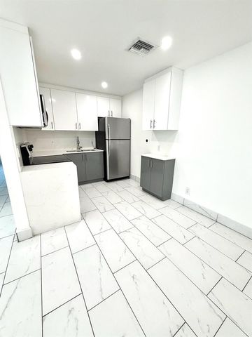 4665 SW 33rd Avenue, Fort Lauderdale, FL 33312