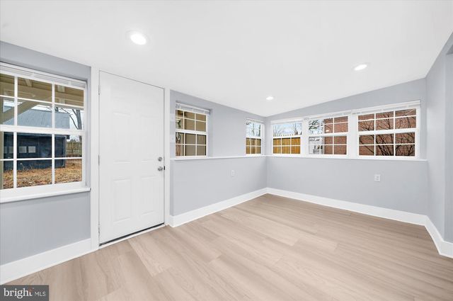 733 W COUNTY LINE RD, Hatboro, PA 19040