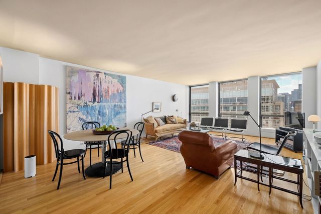 260 E Chestnut Street 4003, Chicago, IL 60611