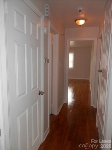 2827 Burbank Drive, Charlotte, NC 28216