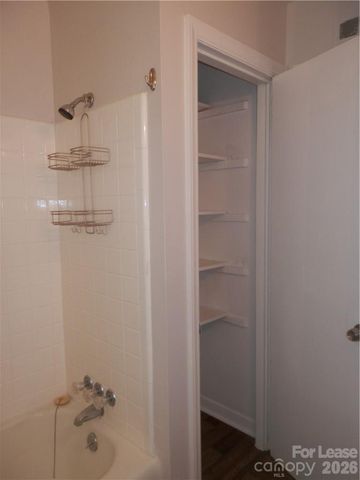 2827 Burbank Drive, Charlotte, NC 28216