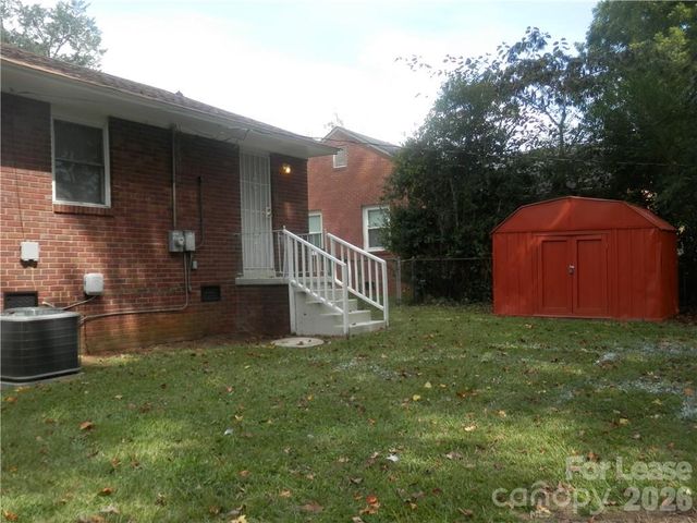 2827 Burbank Drive, Charlotte, NC 28216