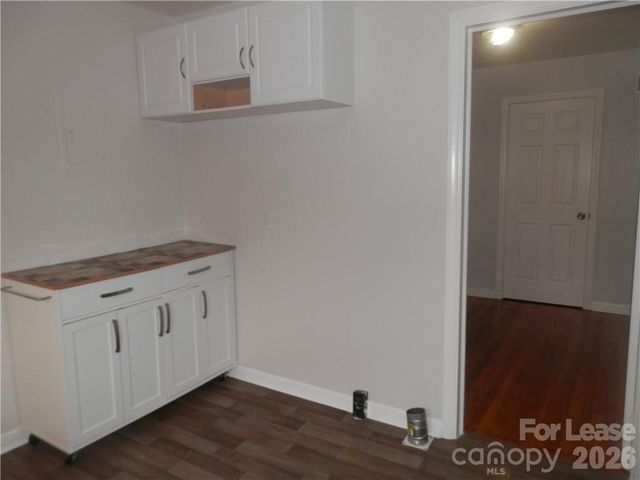 2827 Burbank Drive, Charlotte, NC 28216