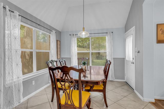 107 Dawns Edge Drive, Conroe, TX 77356