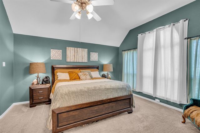 107 Dawns Edge Drive, Conroe, TX 77356