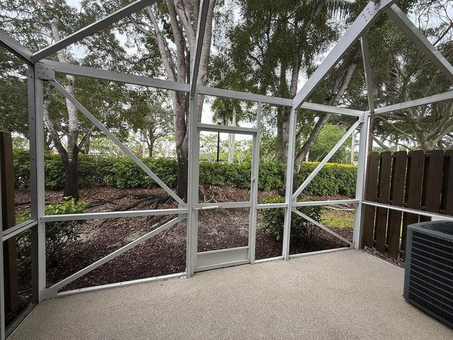3660 San Simeon Circle, Weston, FL 33331