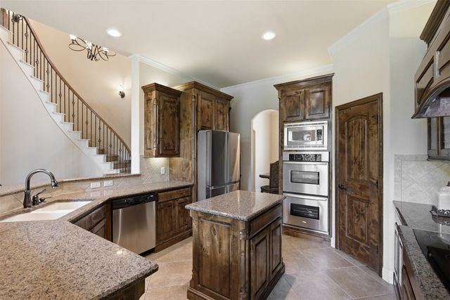 9312 Wood Duck Drive, Fort Worth, TX 76118