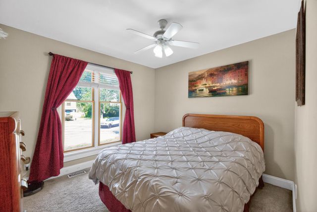 35 PHEASANT DR, Sicklerville, NJ 08081