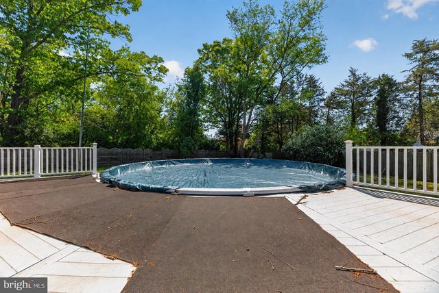 35 PHEASANT DR, Sicklerville, NJ 08081