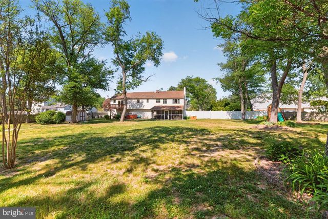35 PHEASANT DR, Sicklerville, NJ 08081