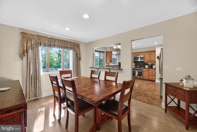 35 PHEASANT DR, Sicklerville, NJ 08081
