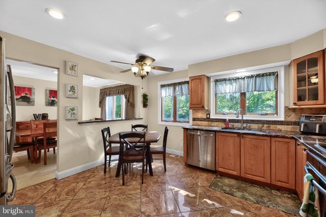 35 PHEASANT DR, Sicklerville, NJ 08081
